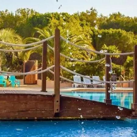 Chalets Met Buitenkeuken Op Camping Lei Suves - Joycasa รอกเกอบรูน-ซูร์-อาร์ฌ็องส์ ภายนอก รูปภาพ