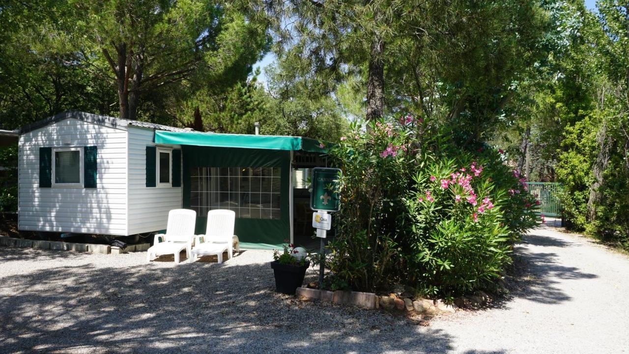 Chalets Met Buitenkeuken Op Camping Lei Suves - Joycasa รอกเกอบรูน-ซูร์-อาร์ฌ็องส์ ภายนอก รูปภาพ