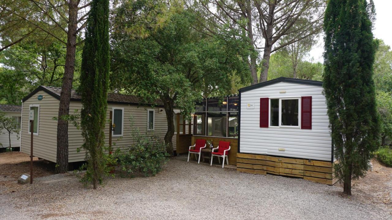 Chalets Met Buitenkeuken Op Camping Lei Suves - Joycasa รอกเกอบรูน-ซูร์-อาร์ฌ็องส์ ภายนอก รูปภาพ